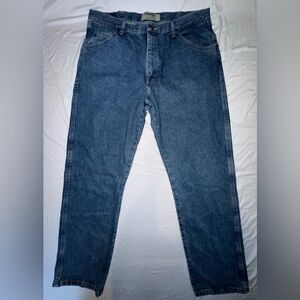 Wrangler Authentic Relaxed Fit Dark Wash Jean Men’s Size 38x32